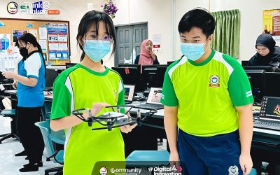 Bengkel Modul Pengaturcaraan Scratch & Pengendalian Dron Tello SMK Siburan